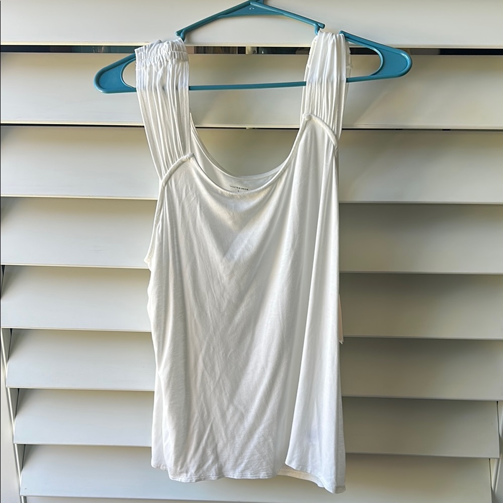 14th & Union White Ruched Sleeveless Tank Top